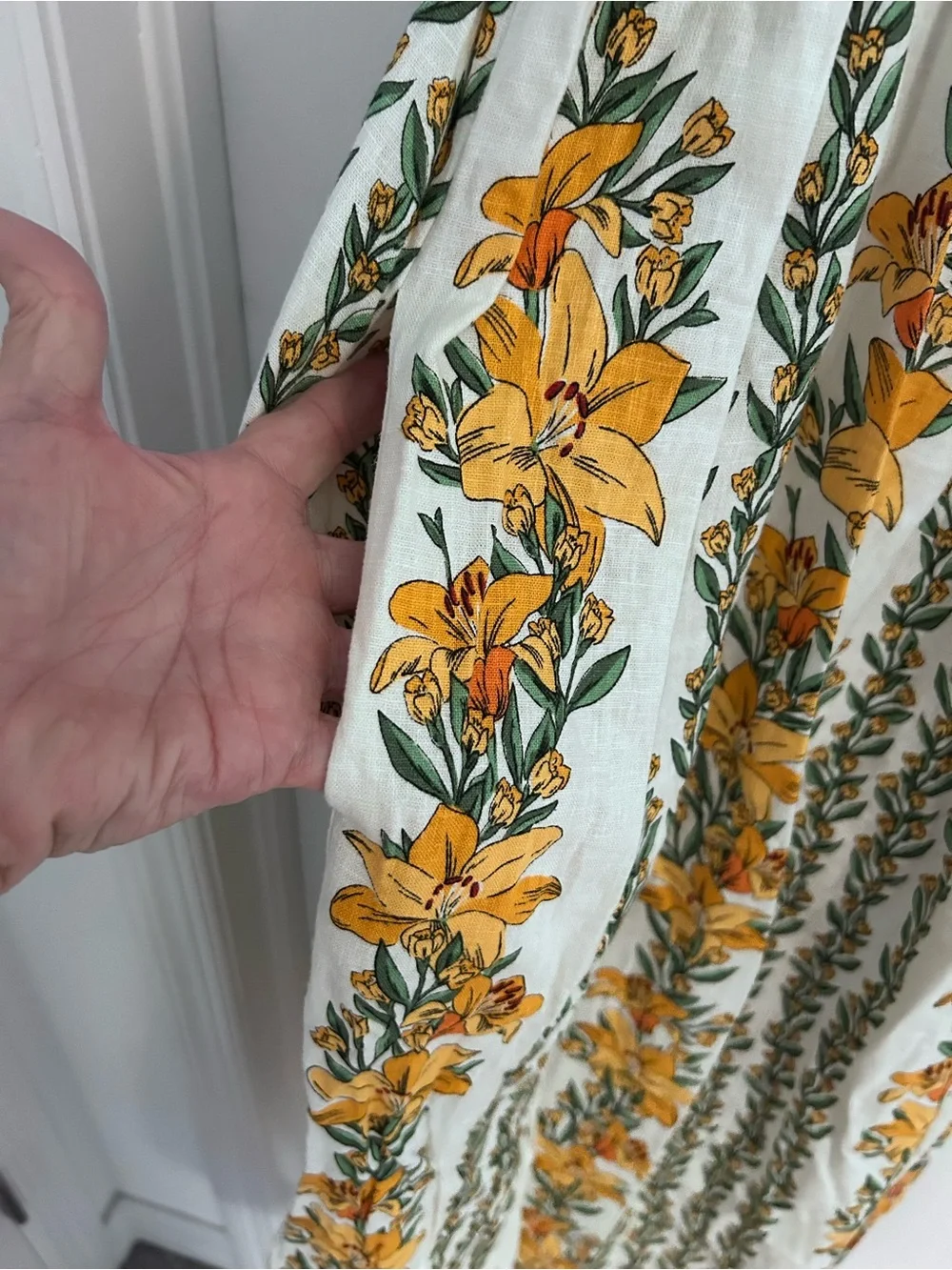 Maison d'Amélie Paris White Smocked Top Floral Dress. Size S - Picture 4 of 10